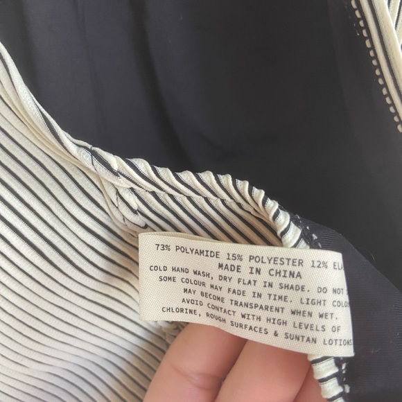 Zulu & Zephyr Husk Stripe Textured One Piece Swimsuit Size 6 - Picture 11 of 12